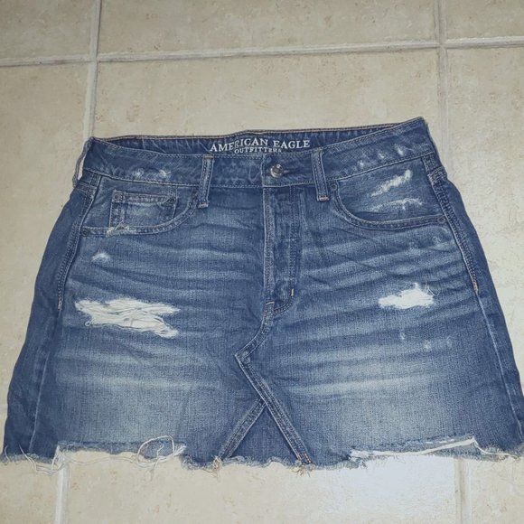 American Eagle Blue Jeans Skirt Size 10 - Picture 1 of 2